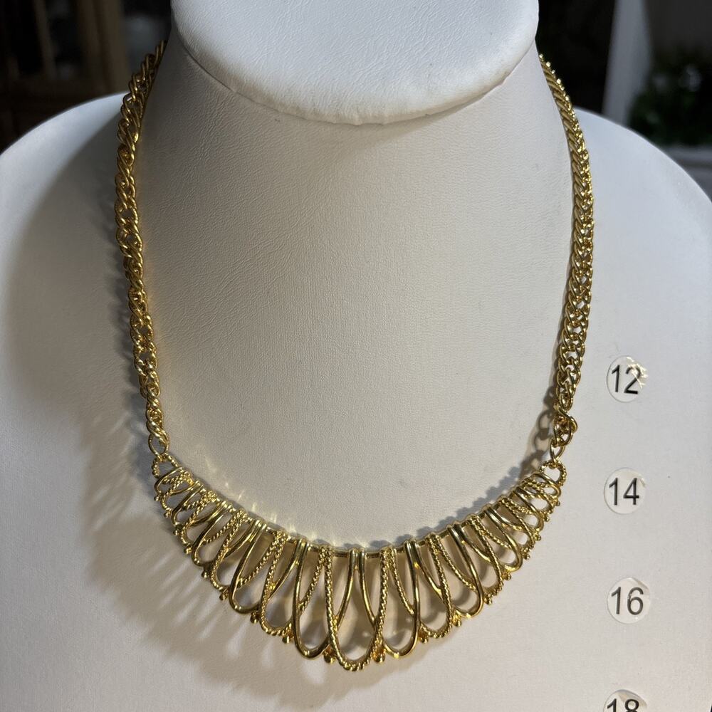 Gold Tone Open Teardrop Loop Bib Necklace Textured Links Statement Collar